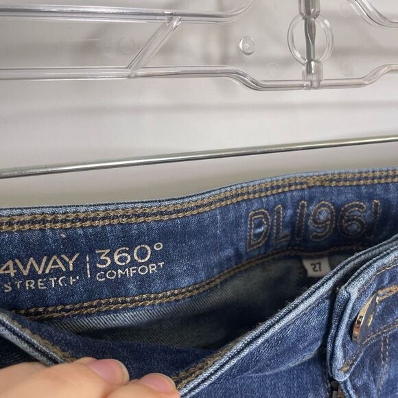 DL1961 Angel Mid Rise‎ Skinny Ankle Jean Size 27 6 Dark Wash Denim 4 Way Stretch - Picture 3 of 7